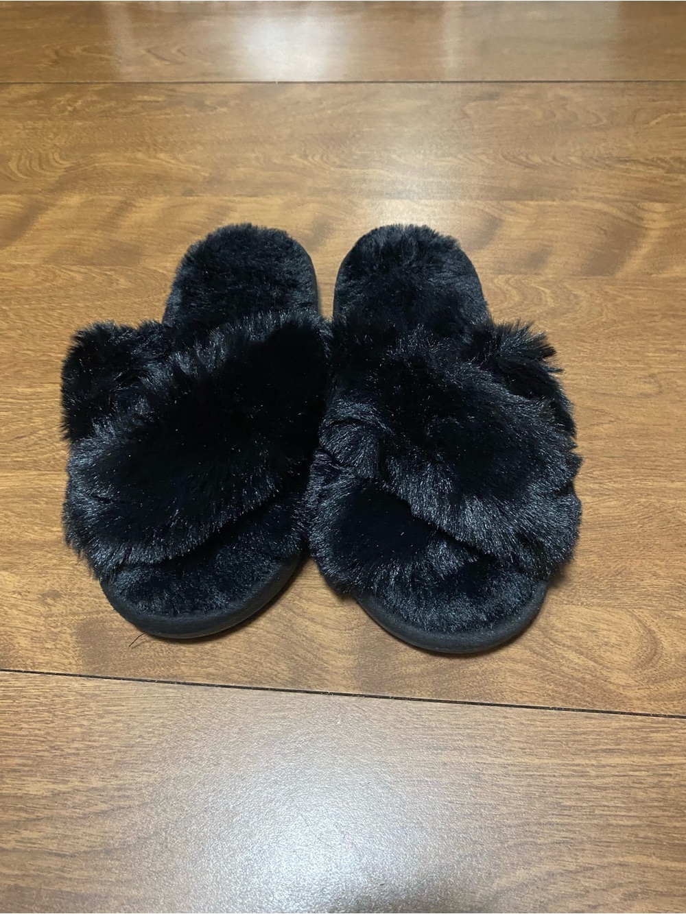 Women's Black Faux Fur Slide Slippers - Plush Comfort